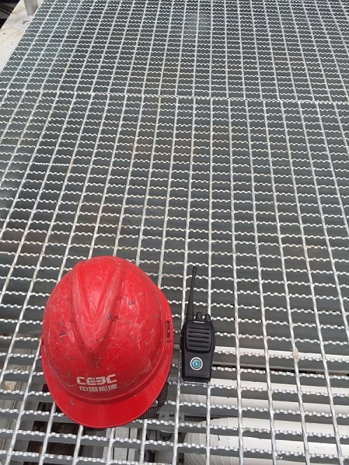 鍍鋅防滑鋼格柵板平臺