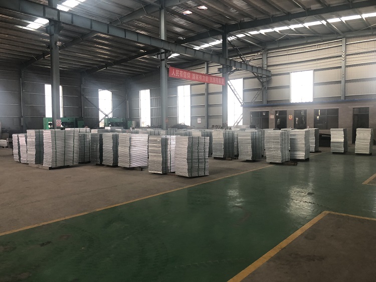 熱浸鍍鋅鋼格柵踏步板