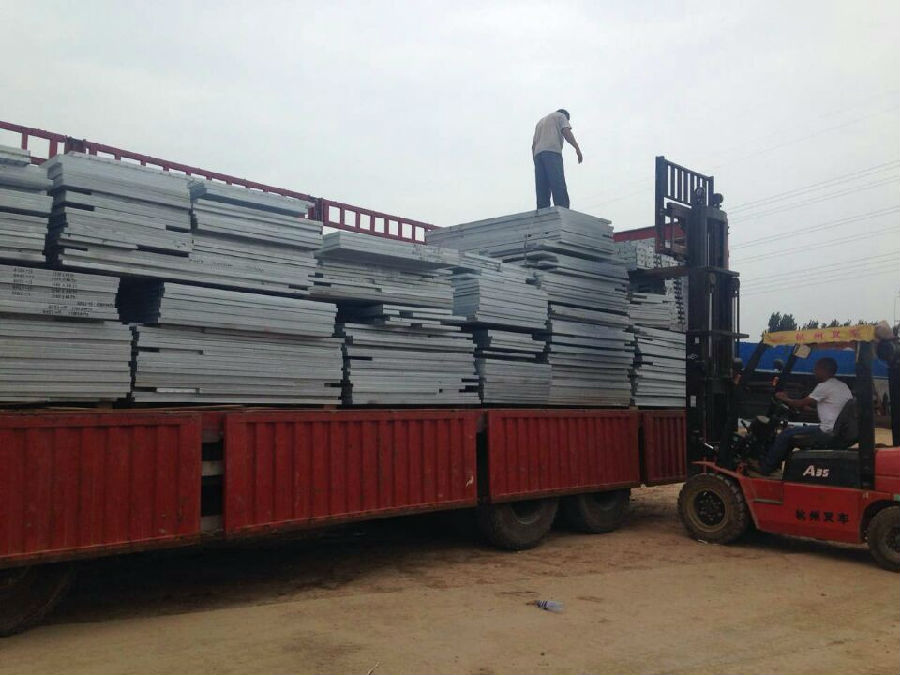 熱鍍鋅鋼格柵板平臺(tái) 熱鍍鋅鋼格柵板平臺(tái)