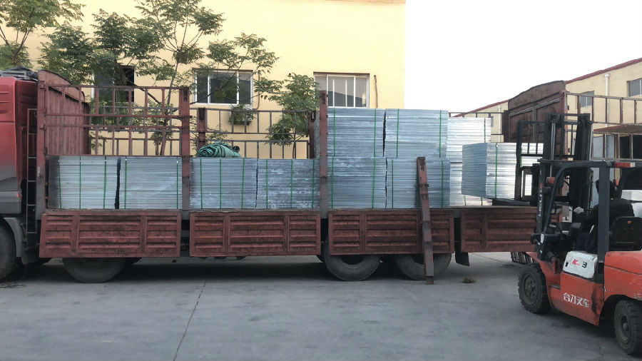 化工廠熱鍍鋅格柵板平臺(tái)