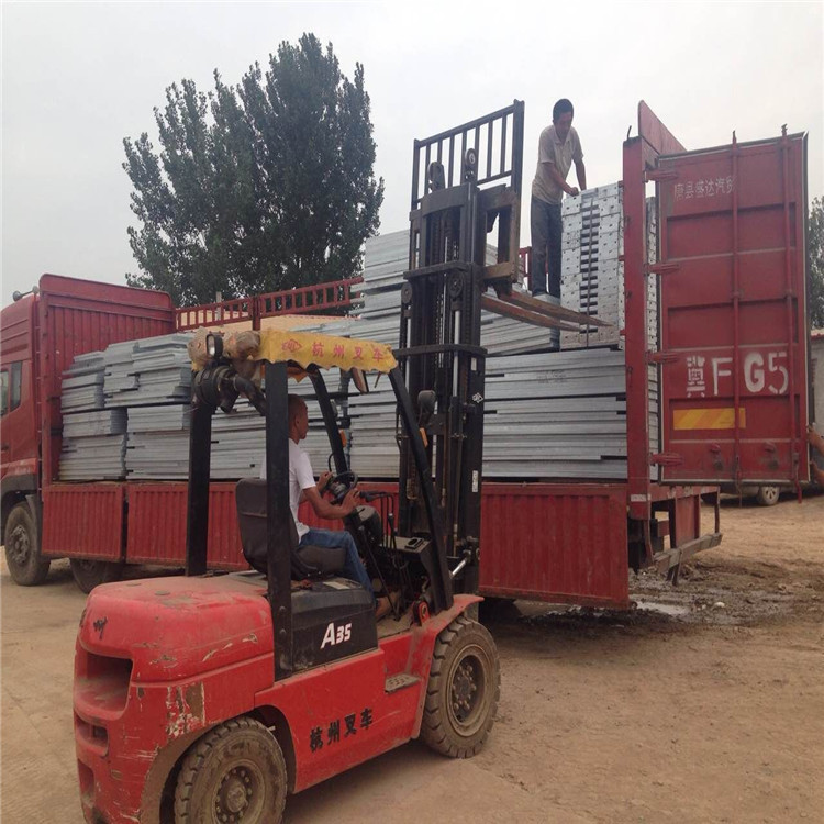 熱浸鋅格柵板平臺