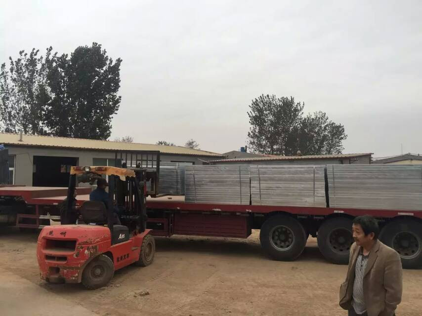 熱鍍鋅鋼格柵平臺(tái) 熱鍍鋅鋼格柵平臺(tái)